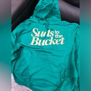 Sara Evans hoodie size medium